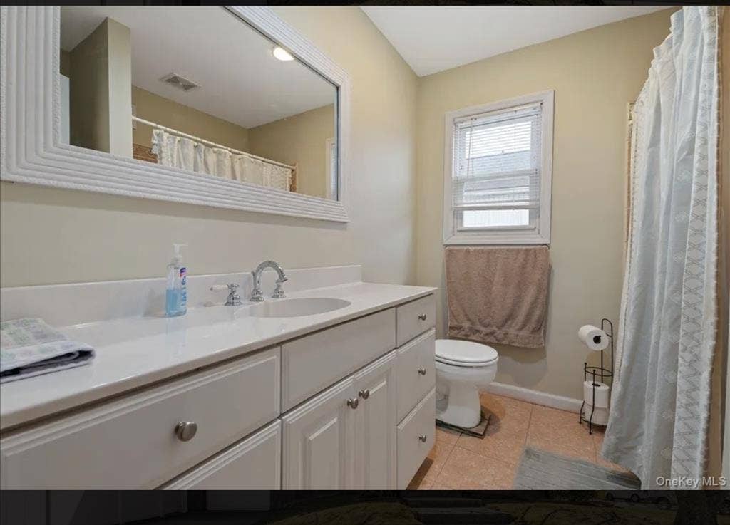 3BR/2BA for rent in Plainview