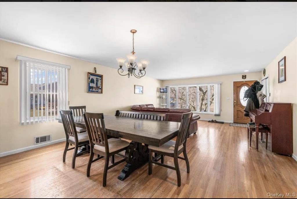 3BR/2BA for rent in Plainview