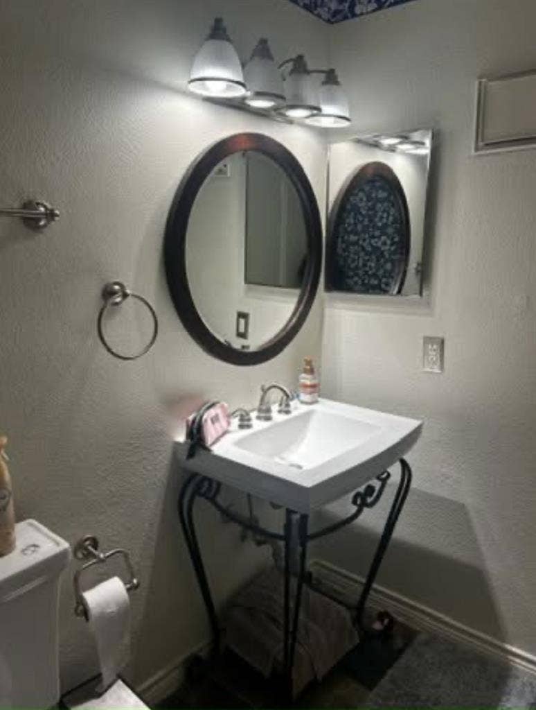 Looking for female roommate!