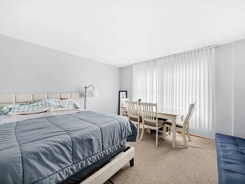 I have 1 bedroom apartment for rent