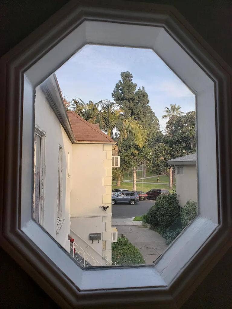 Furnished 2BR Vintage Apartment