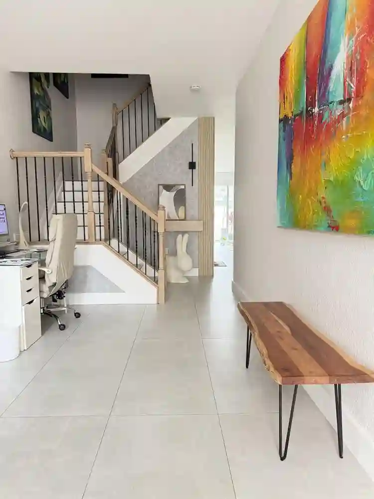 Large (9'x13') Room for Rent.