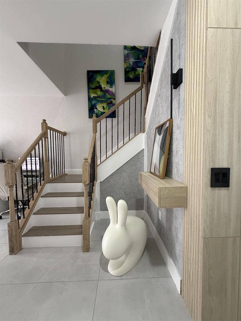 Large (9'x13') Room for Rent.