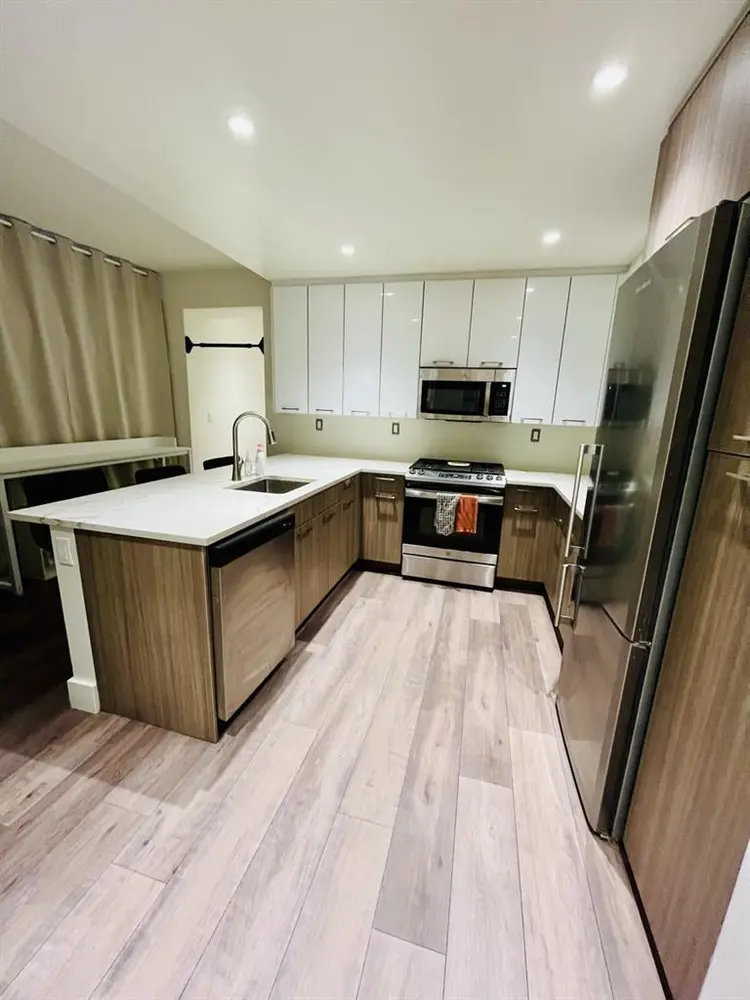 Private Room / in-unit Washer & Dry