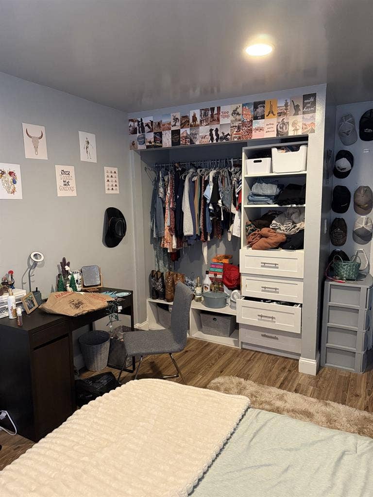 Single Room in SD Townhouse
