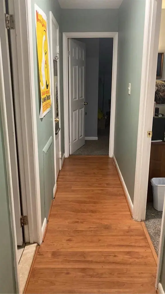 1050 room in Fairfax move in NOW