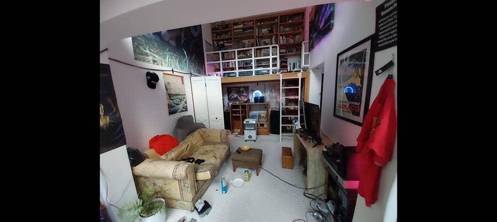 By John Carrol, looking for roomate