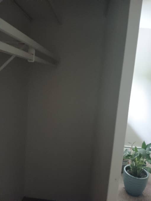3rd floor apartment in warwick