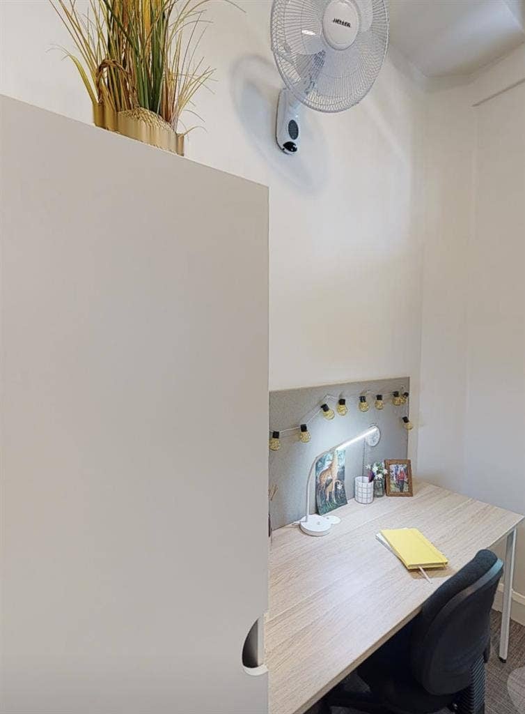 Furnished Room – UniLodge Herston