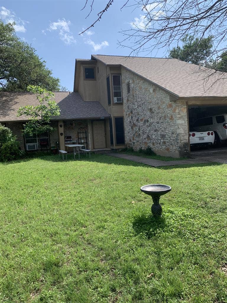 Bedroom & Bath $650 ABP For Female