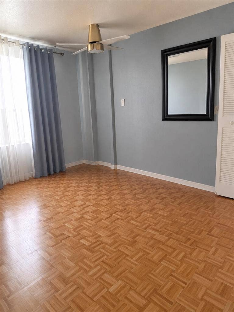 LOOKING FOR A FEMALE ROOMMATE 🥰🤗