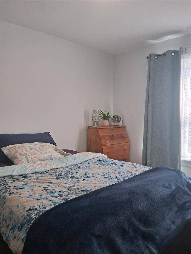 Private Furnished Room