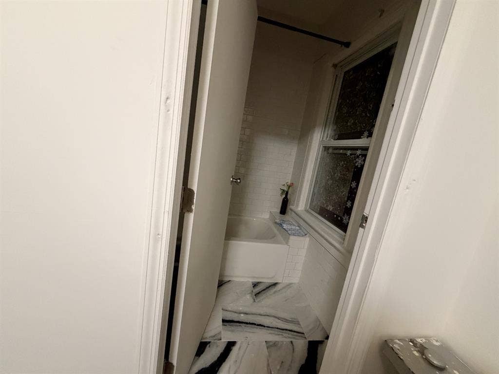 Private Couple Room At New York