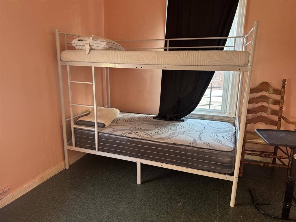 Private Couple Room At New York