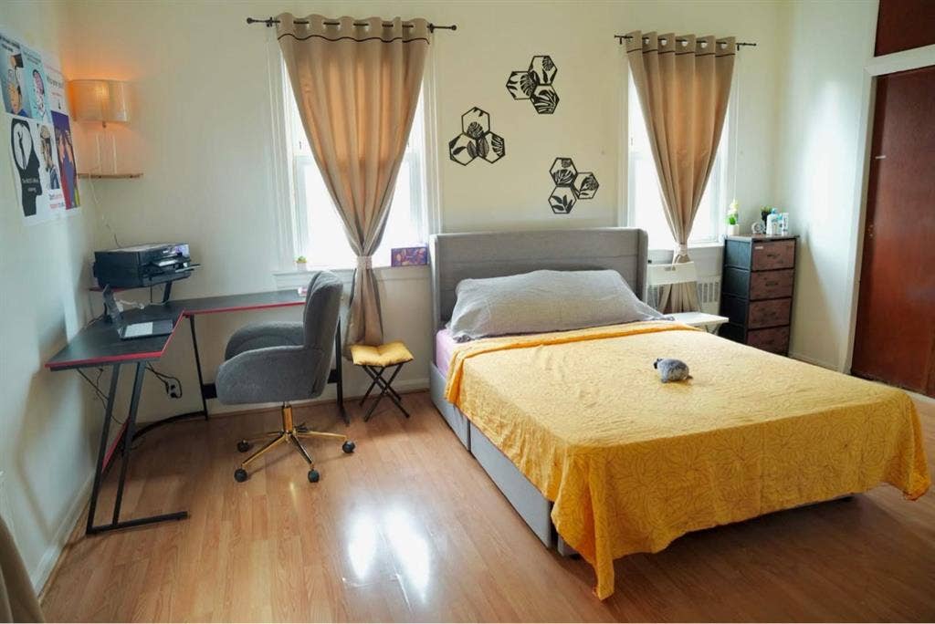 Private Couple Room At New York