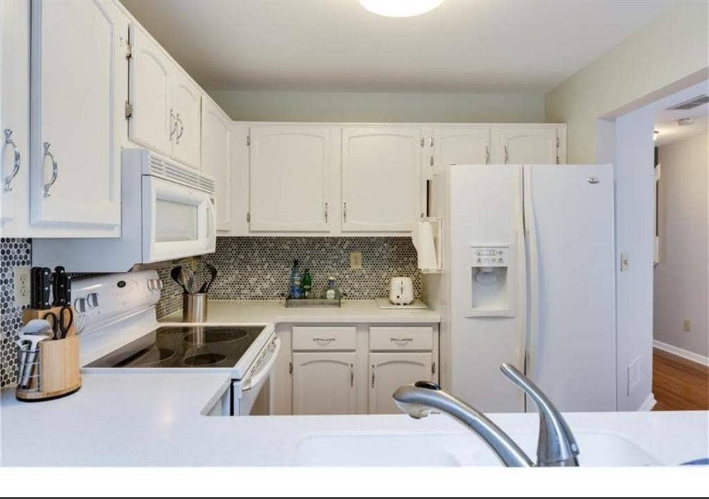 Private Room, Utilities Incl.