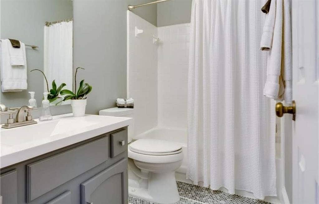 Private Room, Utilities Incl.