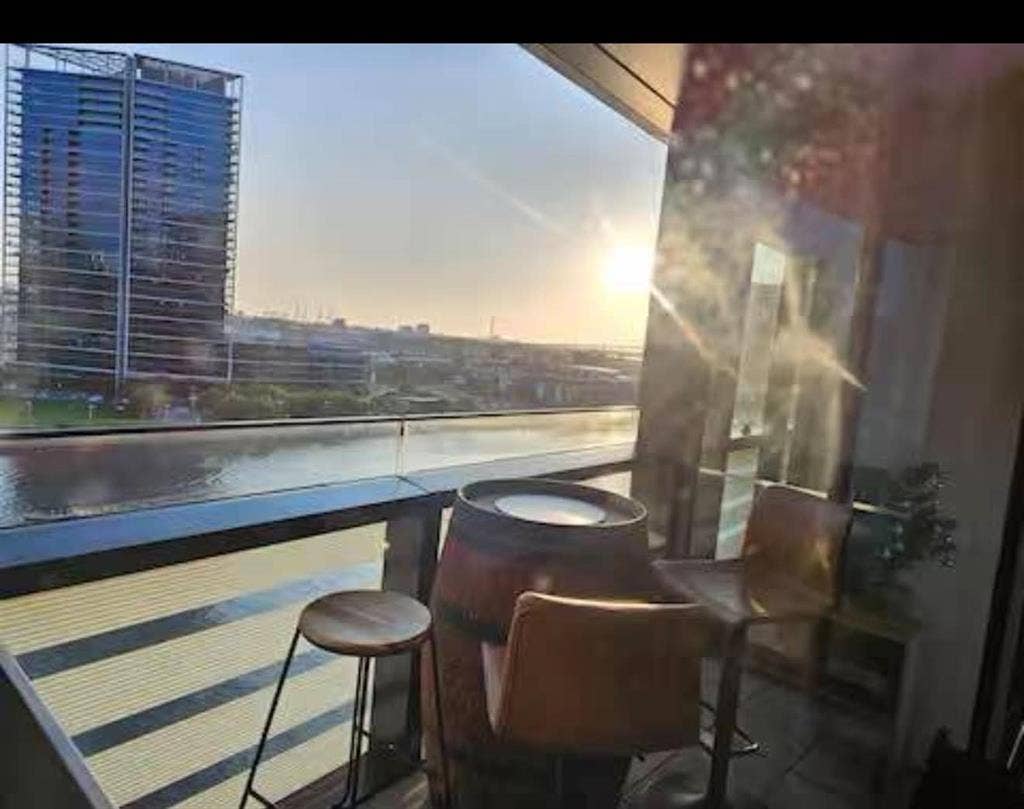 Furnished room with attached WC