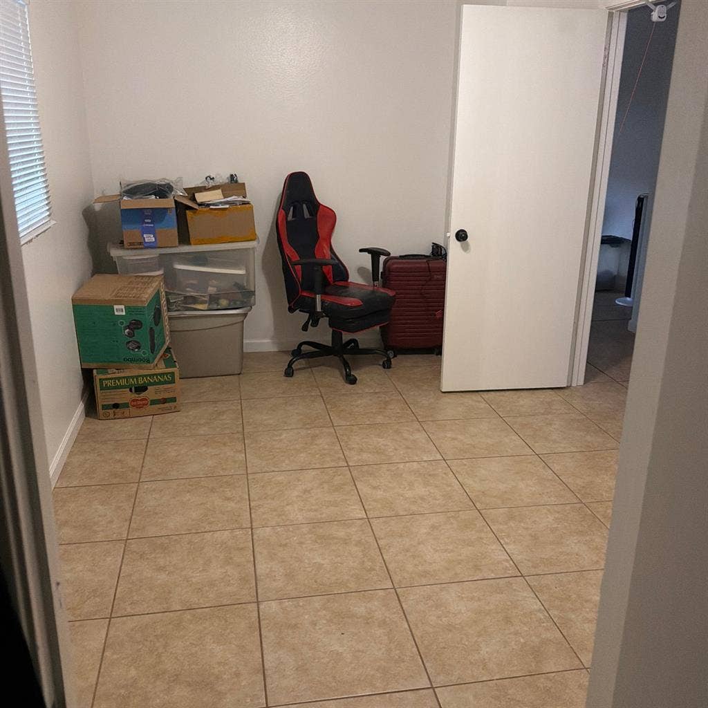 Room for rent