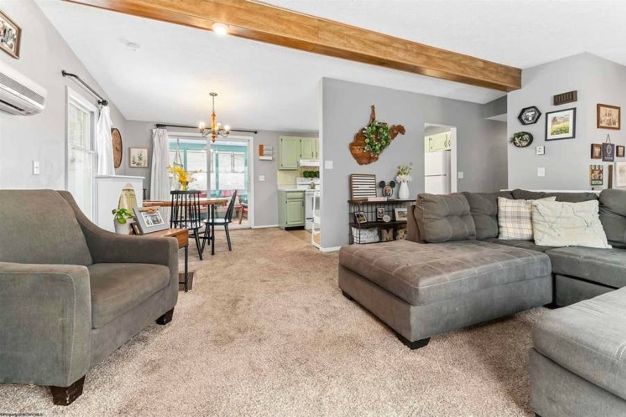 3 BR / 2 Ba house off Pierpont Ex