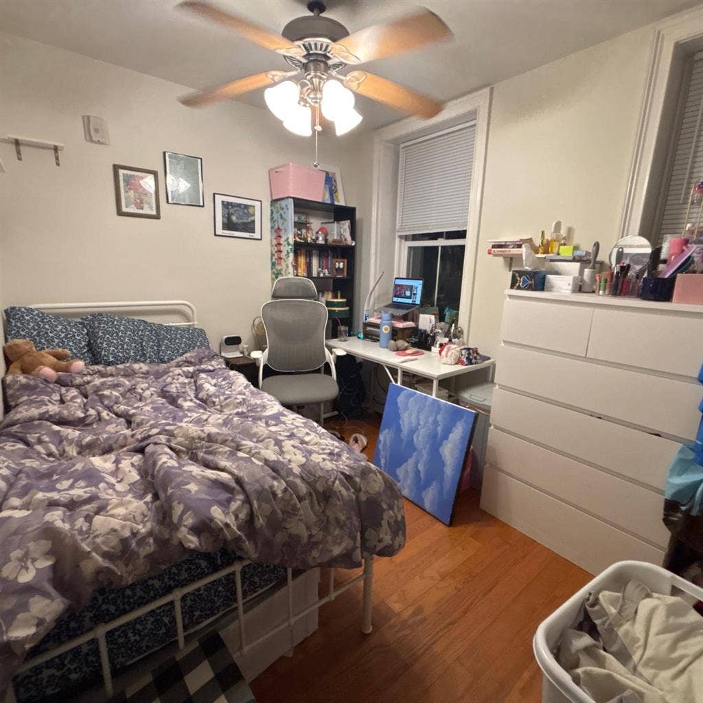 3 Bedroom/2 Bathroom Apartment