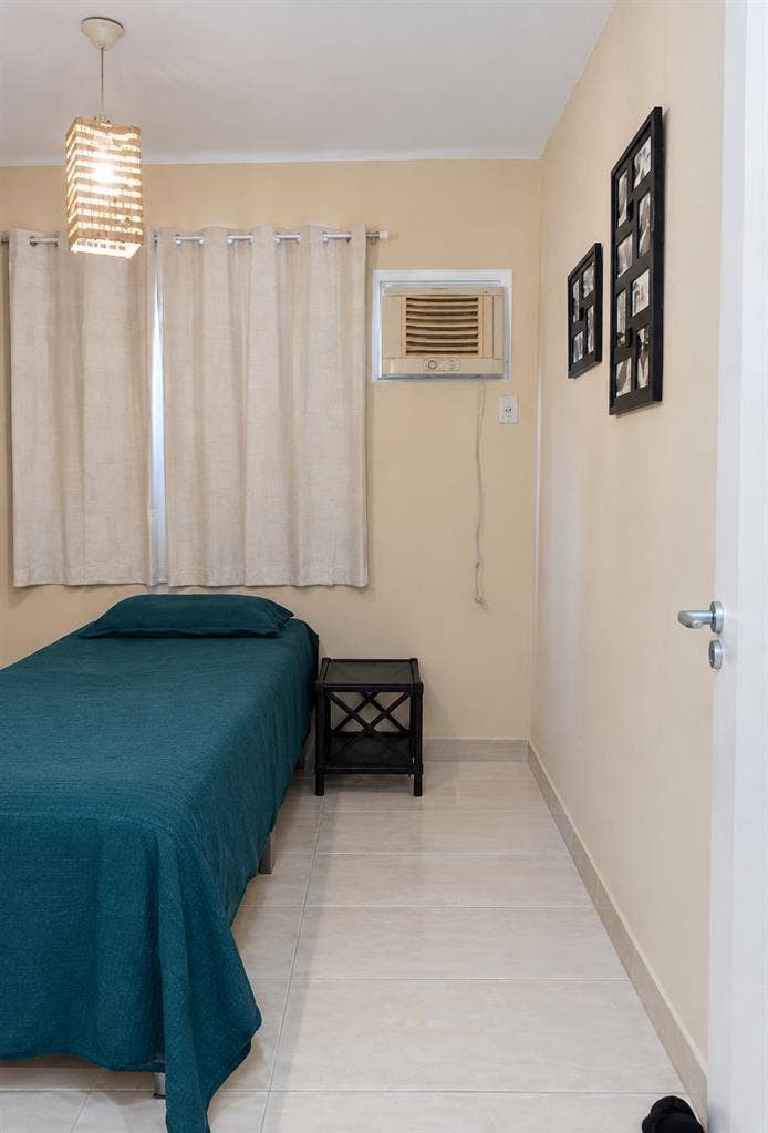 Quarto + Ar condicionado