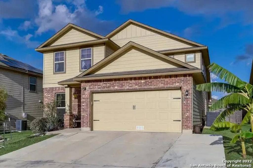 2 roommates seeking a third i