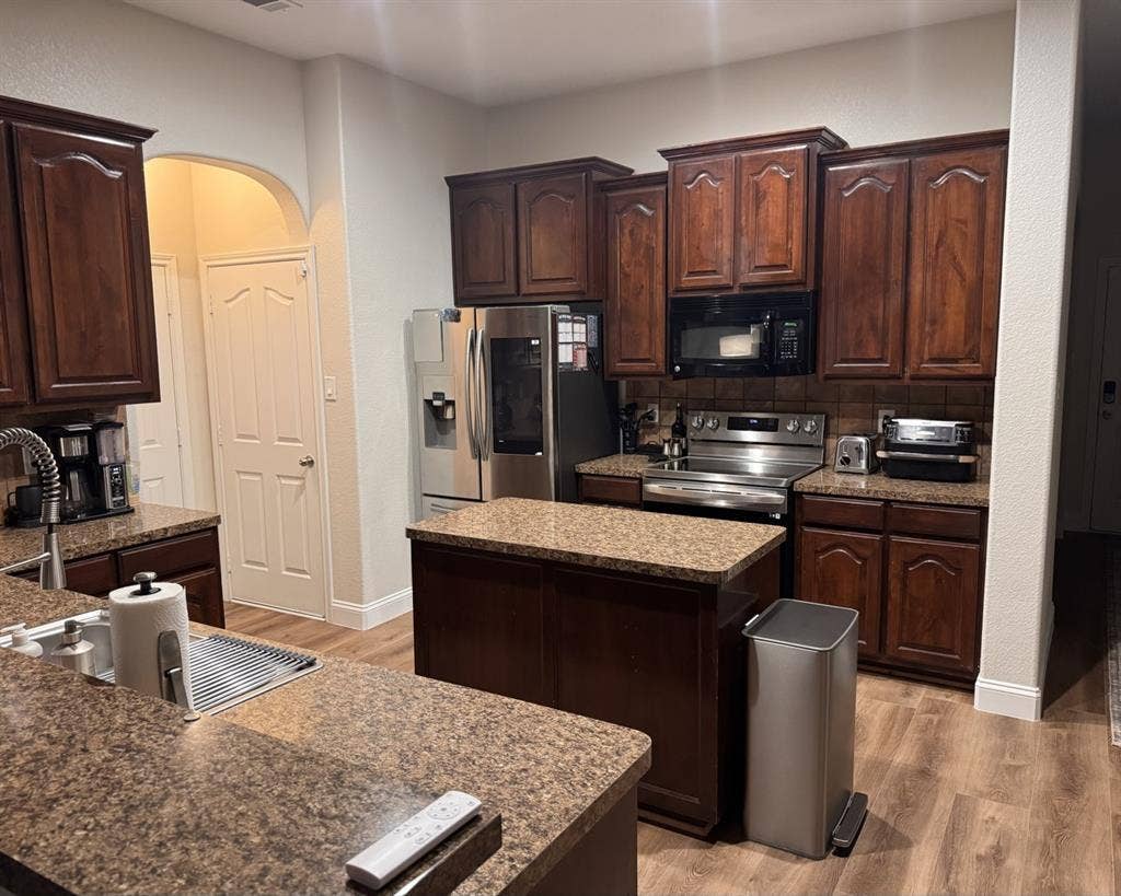 Upscale rental in an HOA community