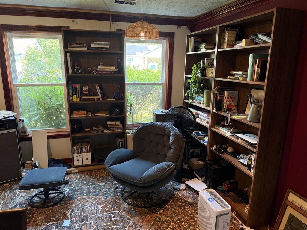 🏡 Room for Rent in Burke, VA!