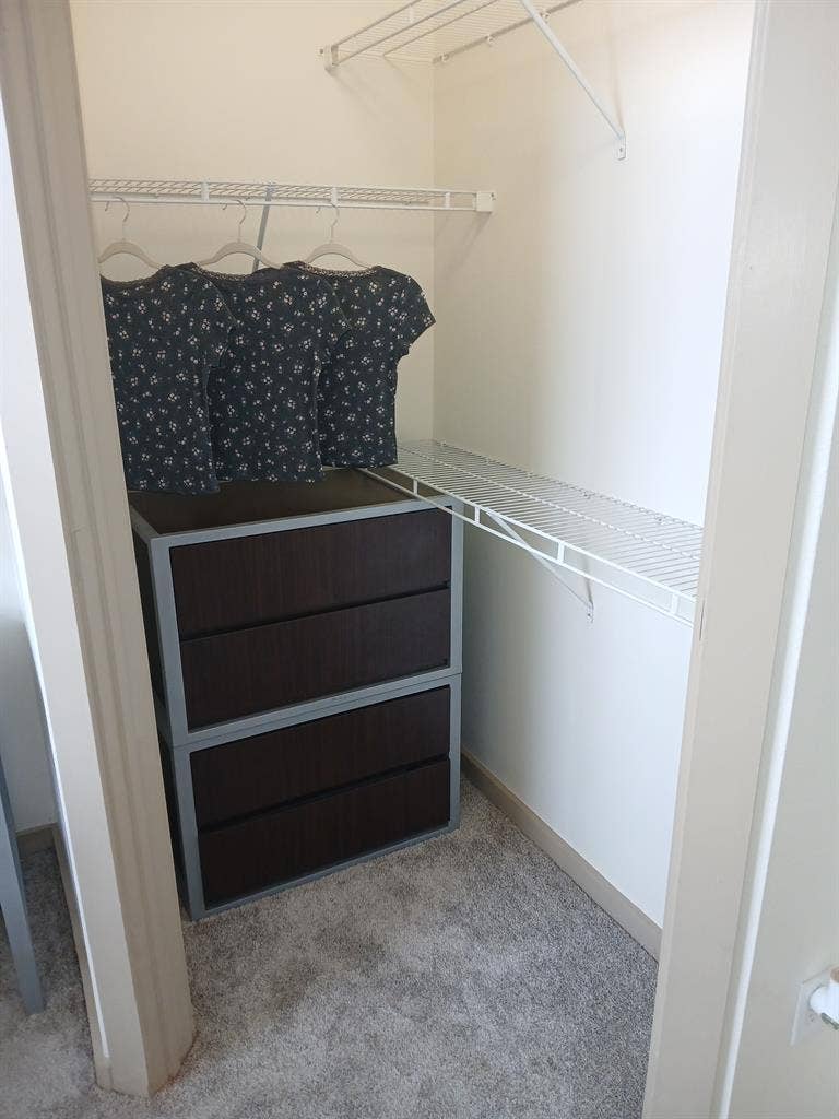Relet for the Lorimer Apartments