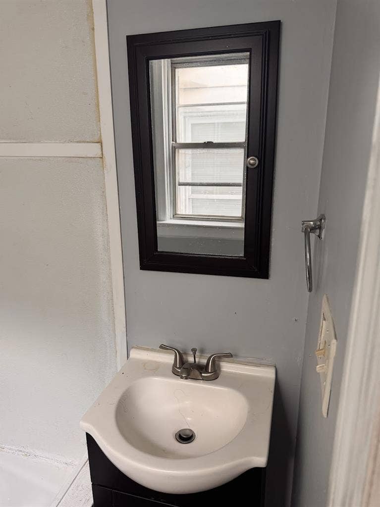 1Bed 1Bath-ALL Utilities included