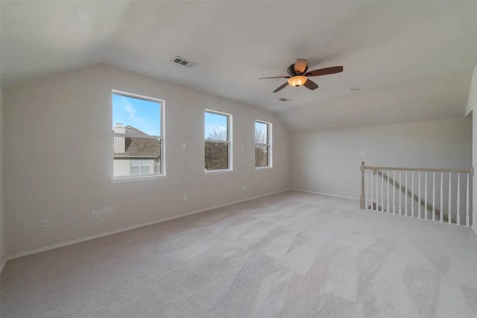 2 bedrooms to rent females only