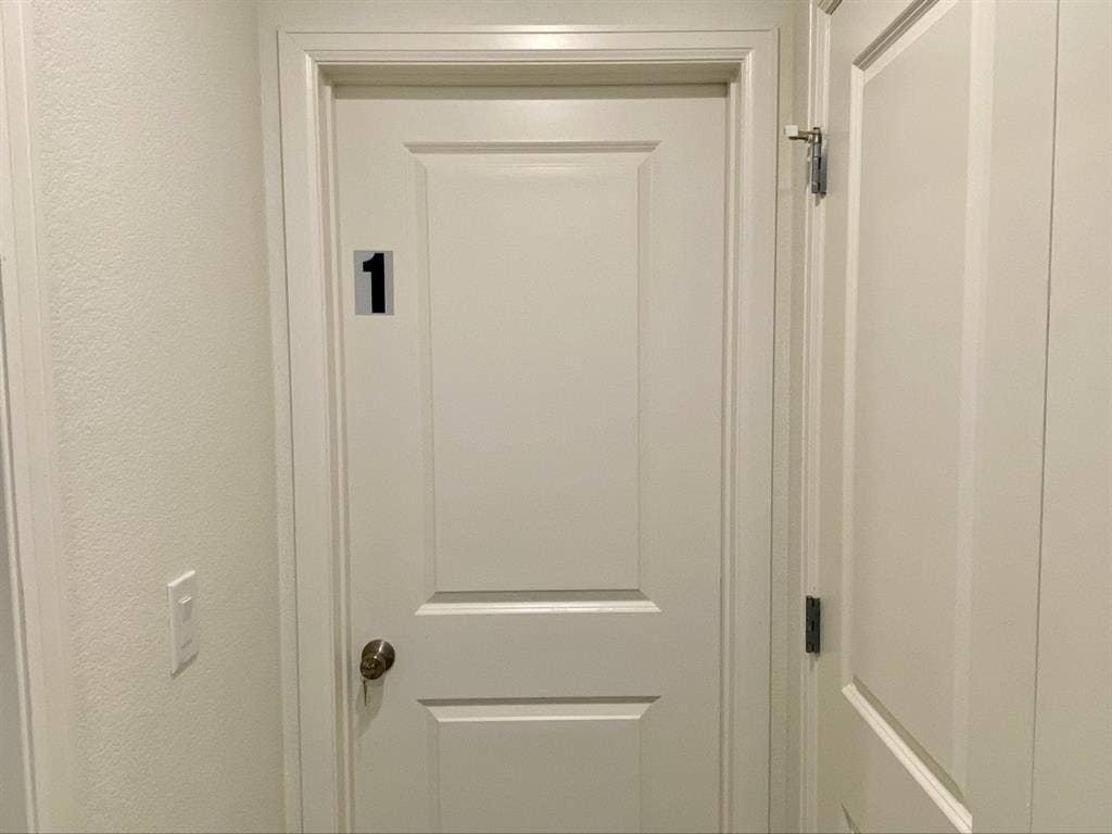 EXECUTIVE ROOM RENTALS AVAILABLE
