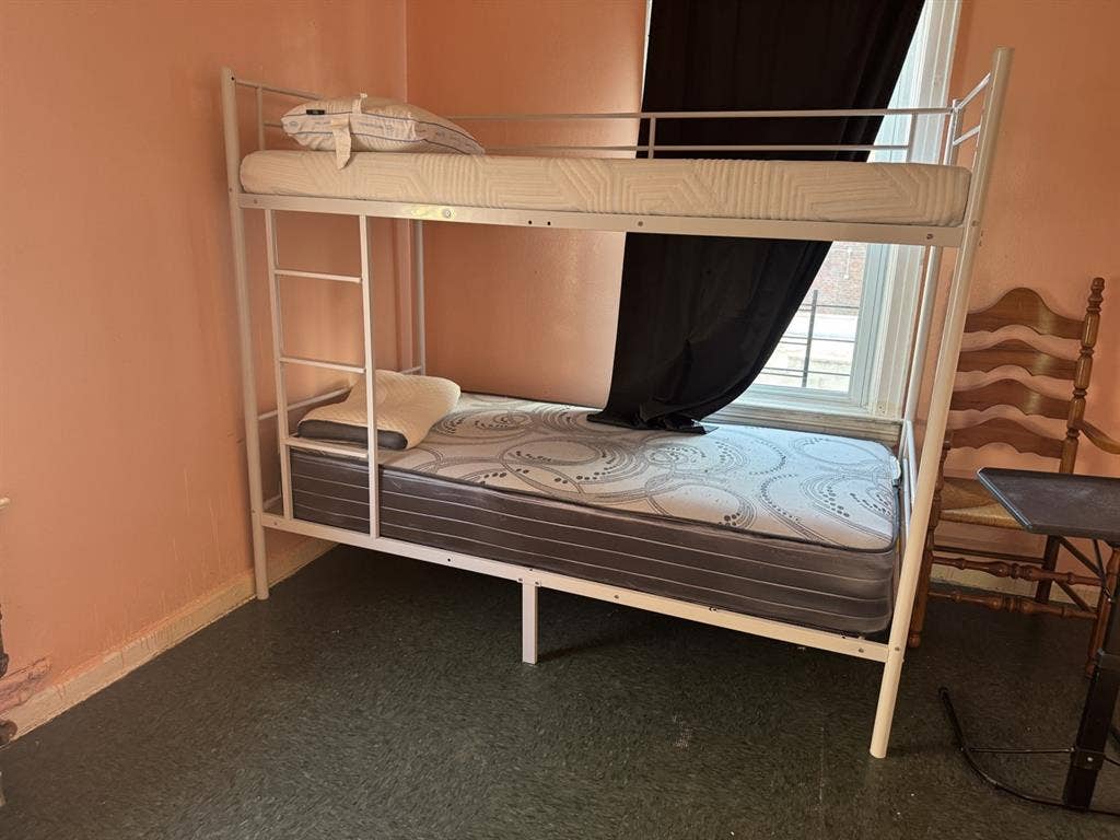 Bunk Bed Sharing Home