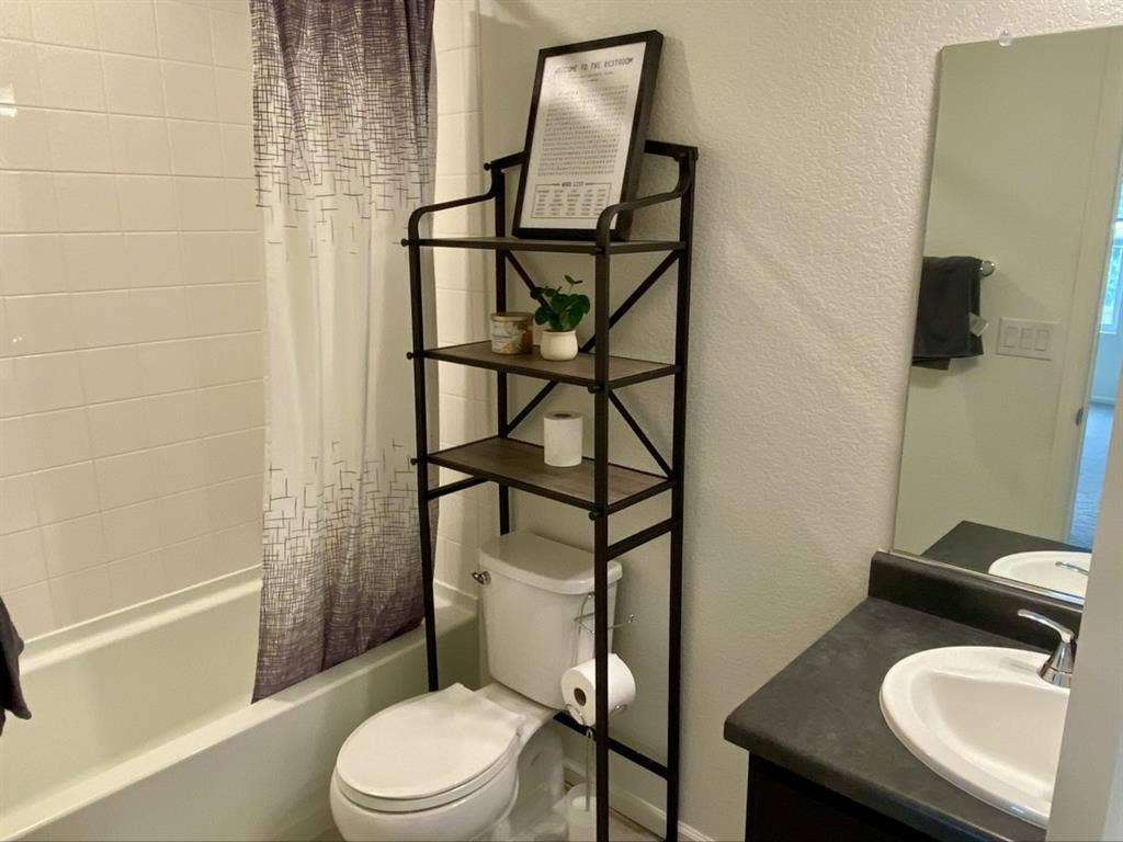 EXECUTIVE ROOM RENTALS AVAILABLE