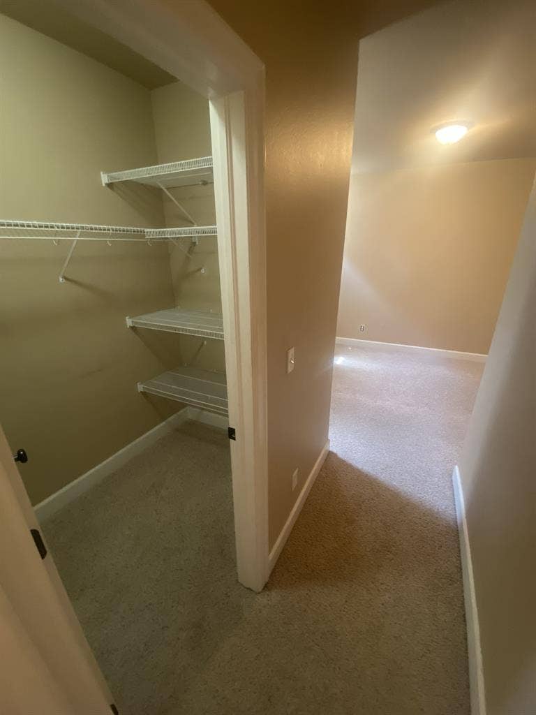 Roommate wanted 3bed/3bath house