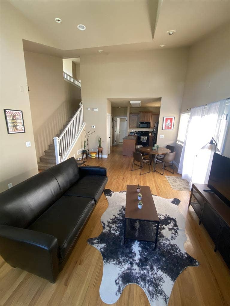 Roommate wanted 3bed/3bath house