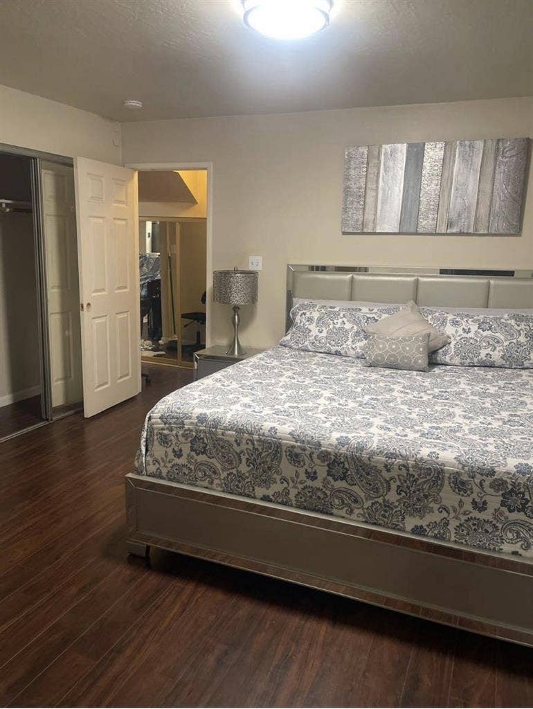 Two rooms for rent