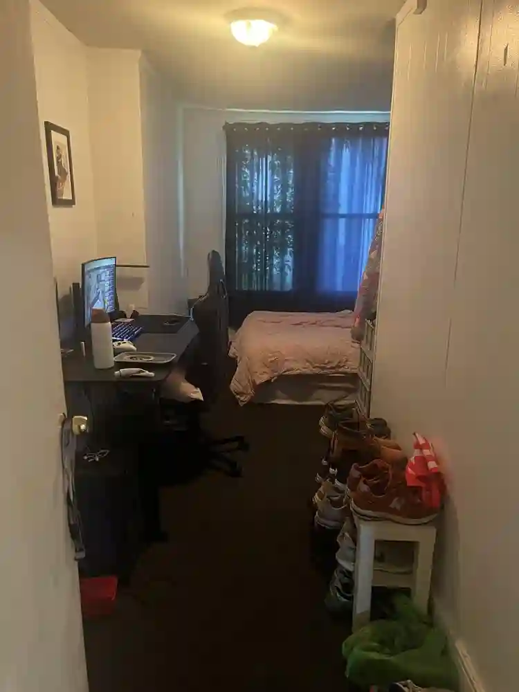 Great 1 Bedroom available in SE