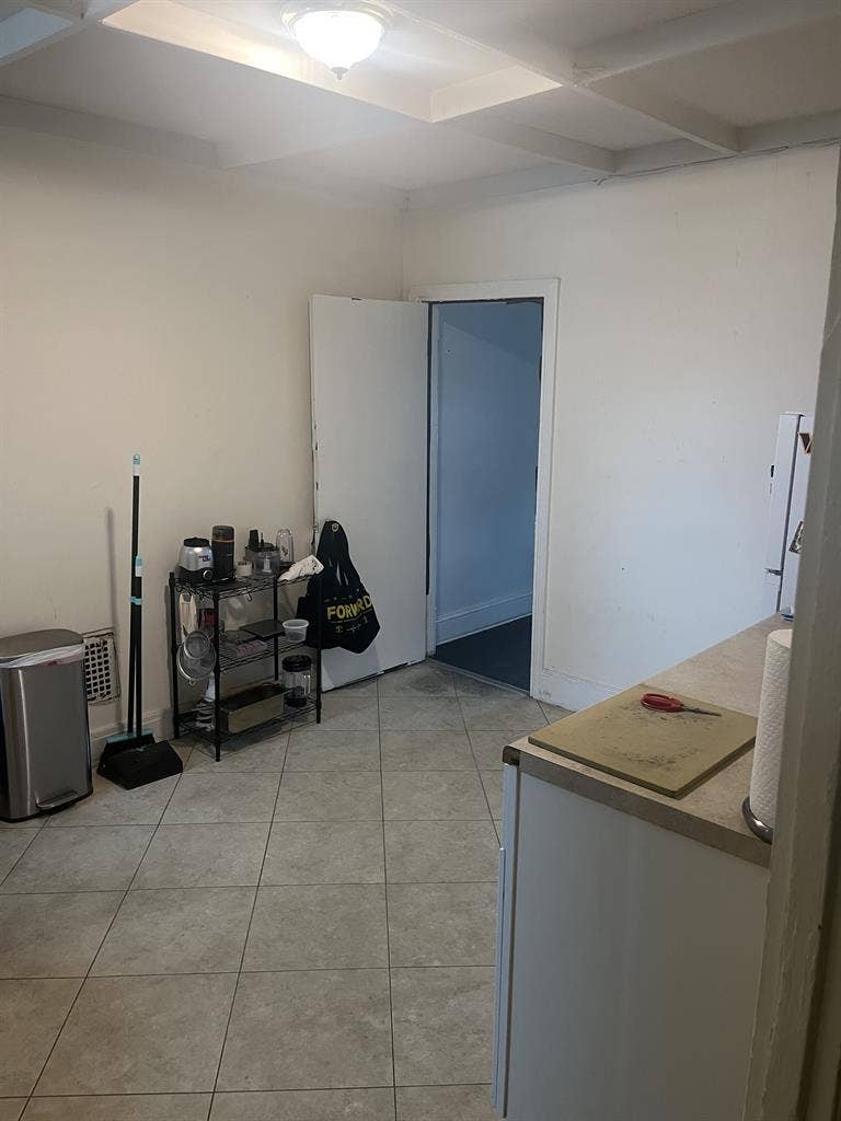 Great 1 Bedroom available in SE