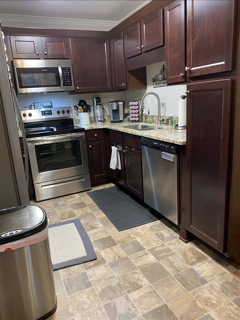 Male Only Roommate wanted!!