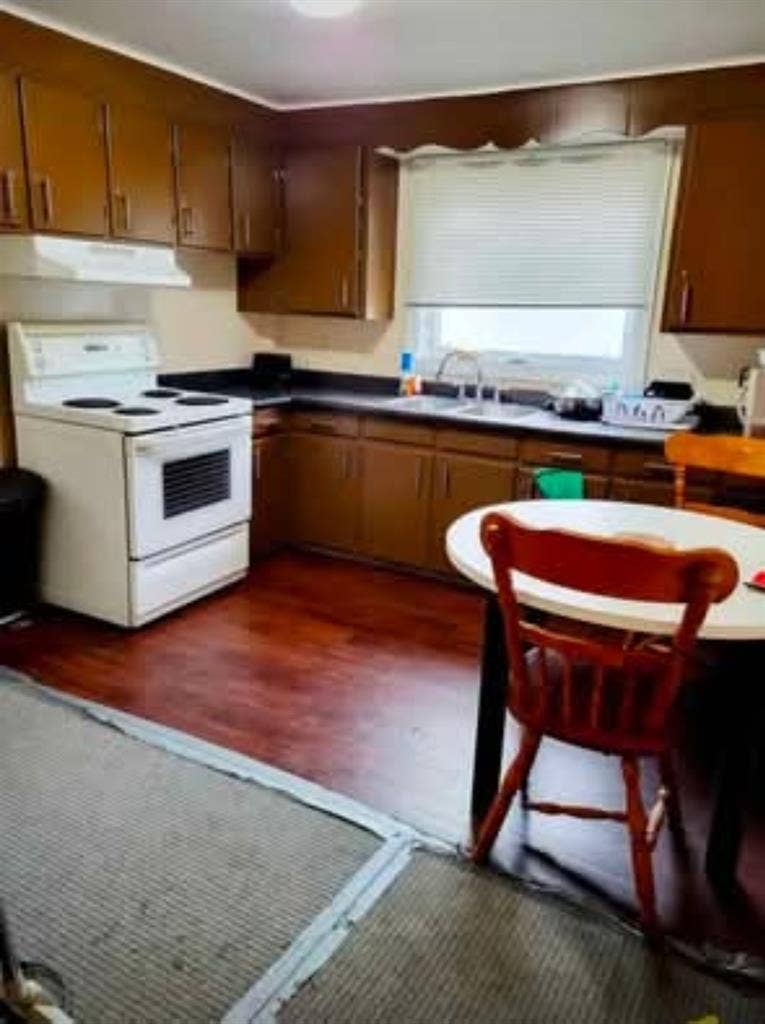 All-inclusive room for rent
