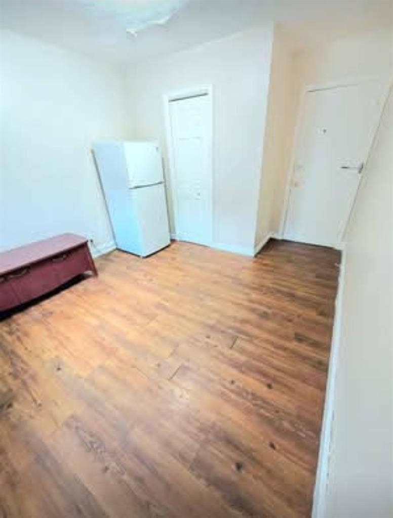 All-inclusive room for rent