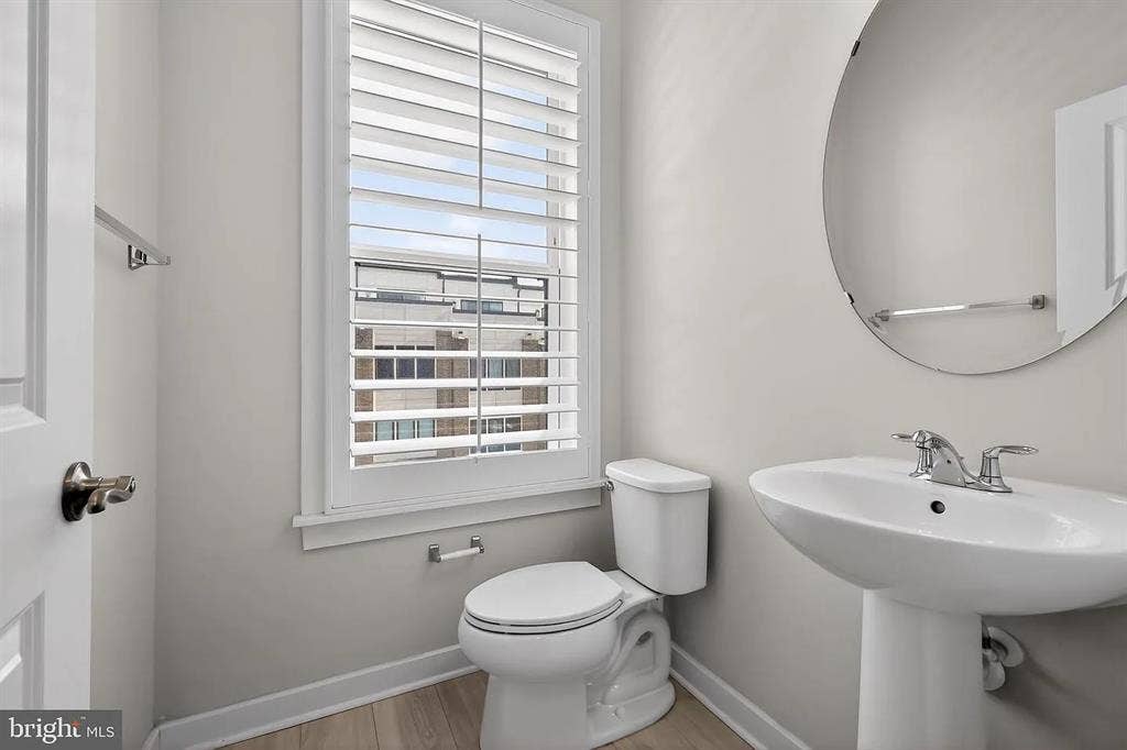 Private BR in Luxury Townhome $1500