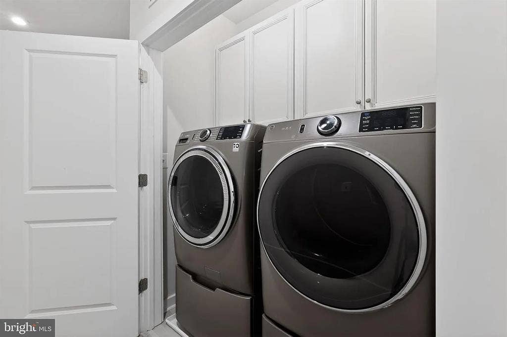 Private BR in Luxury Townhome $1500