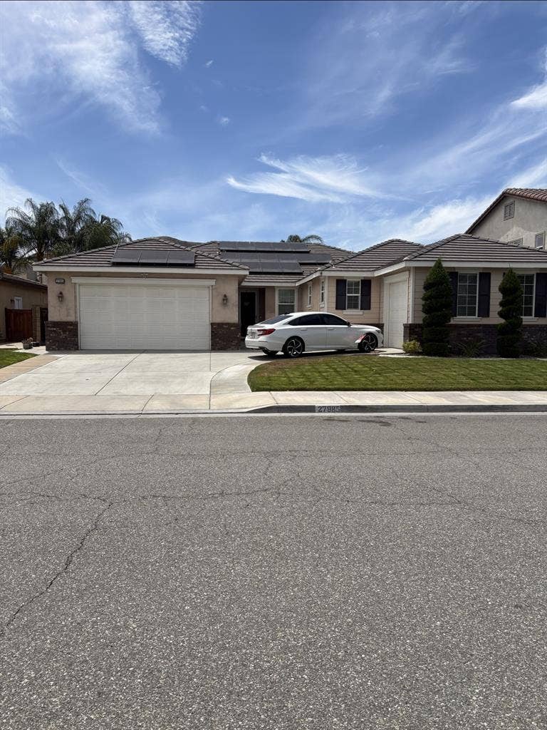 Room for rent in Menifee