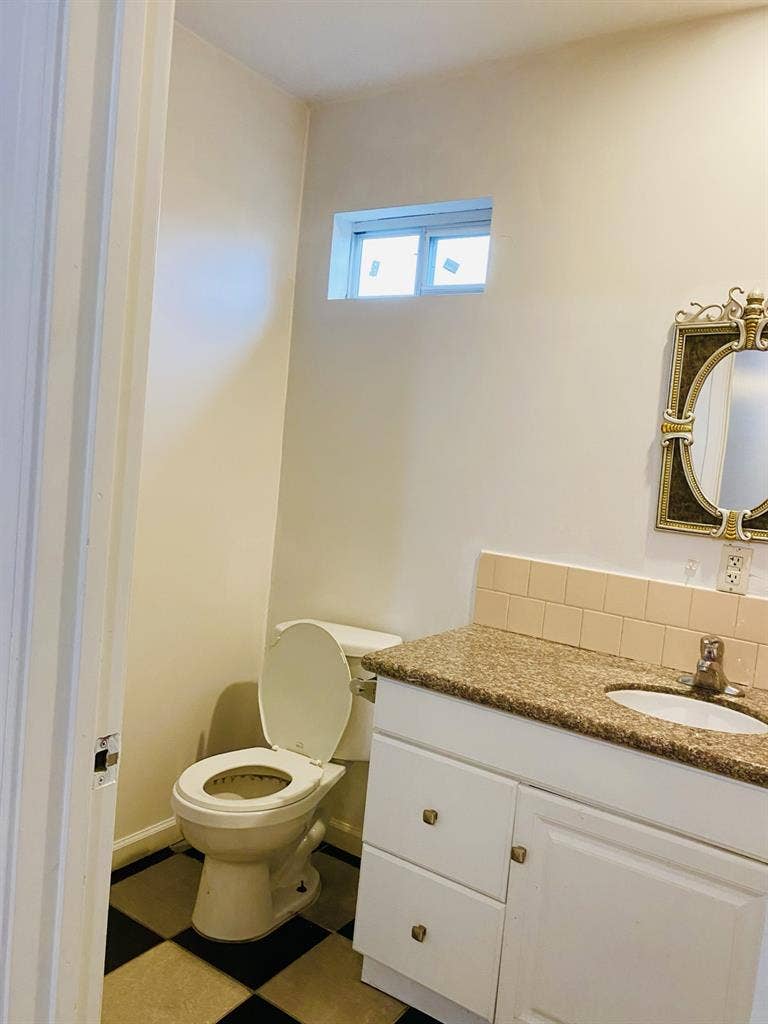 Private entrance studio for rent