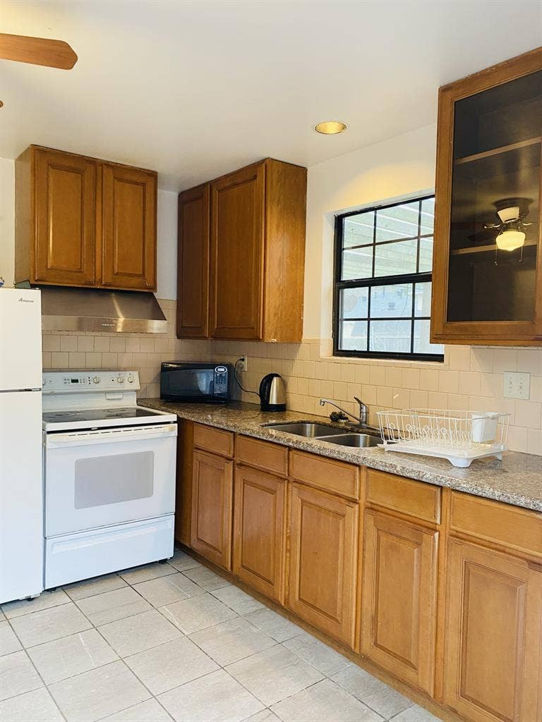 Private entrance studio for rent