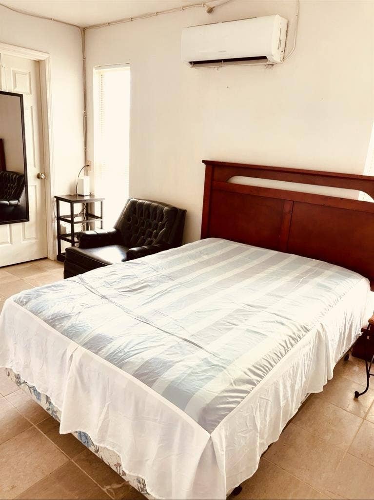 Private entrance studio for rent