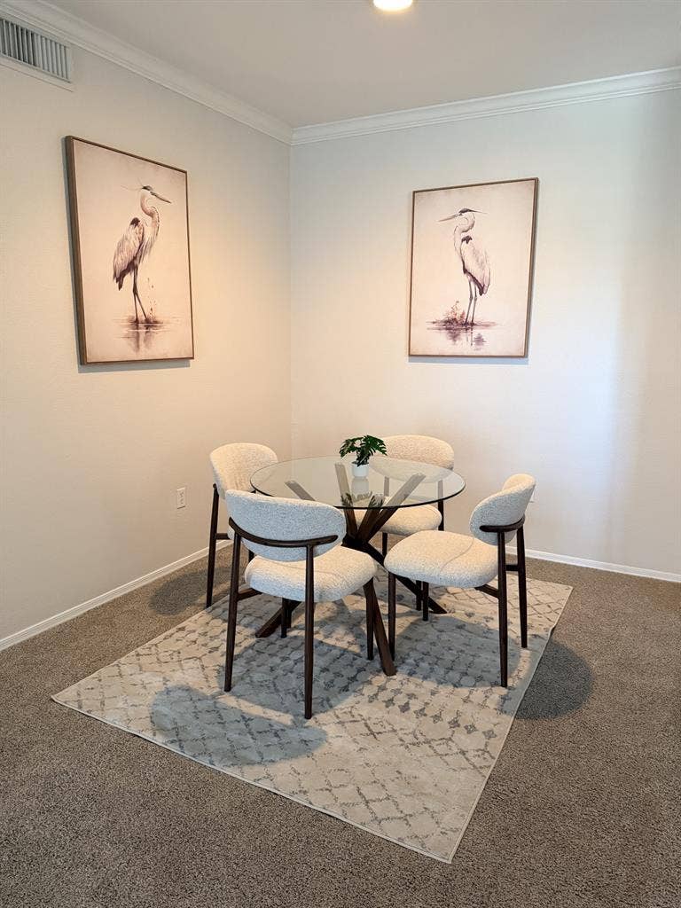 Master with En Suite For Rent